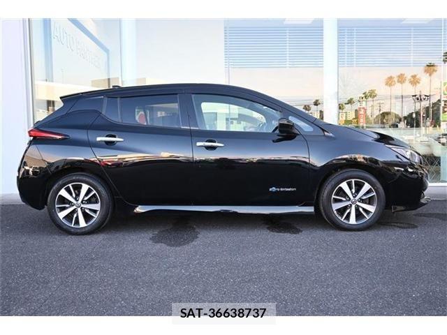 Nissan LEAF 2020-06 7962336-5