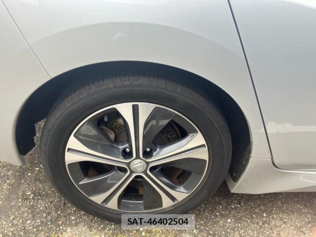 Nissan LEAF 2018-02 7962338-3