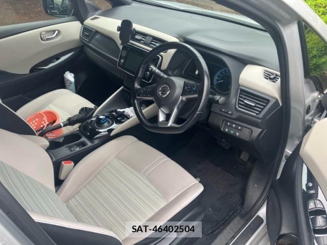 Nissan LEAF 2018-02 7962338-5