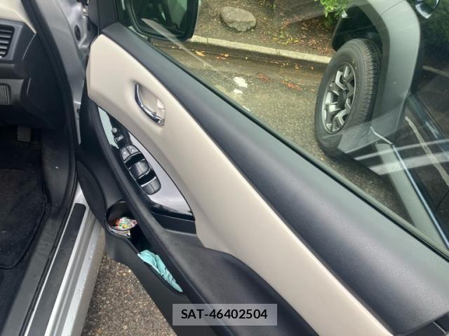 Nissan LEAF 2018-02 7962338-6