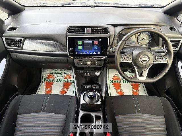 Nissan LEAF 2021-10 7962334-1