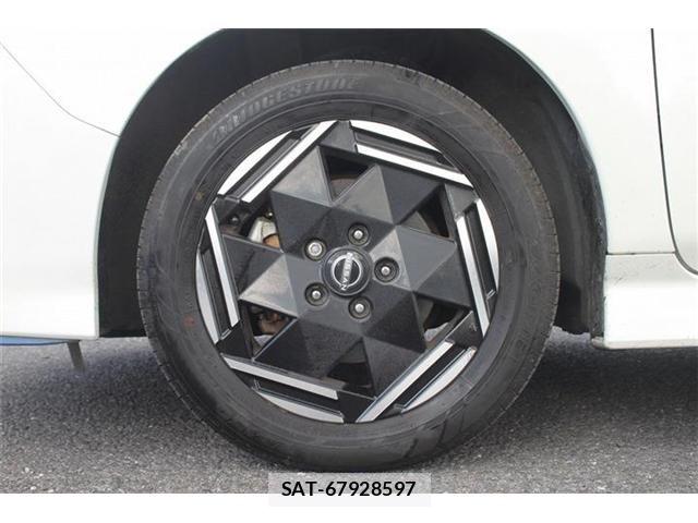 Nissan LEAF 2022-01 7962333-15