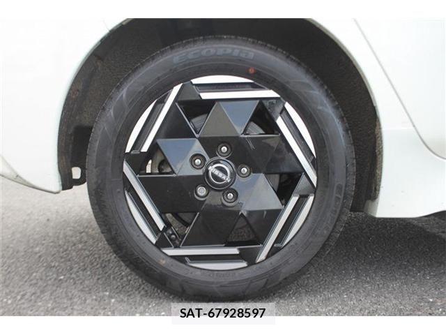 Nissan LEAF 2022-01 7962333-17