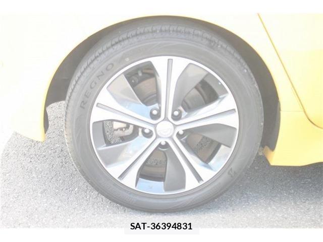 Nissan LEAF 2018-06 7962337-26