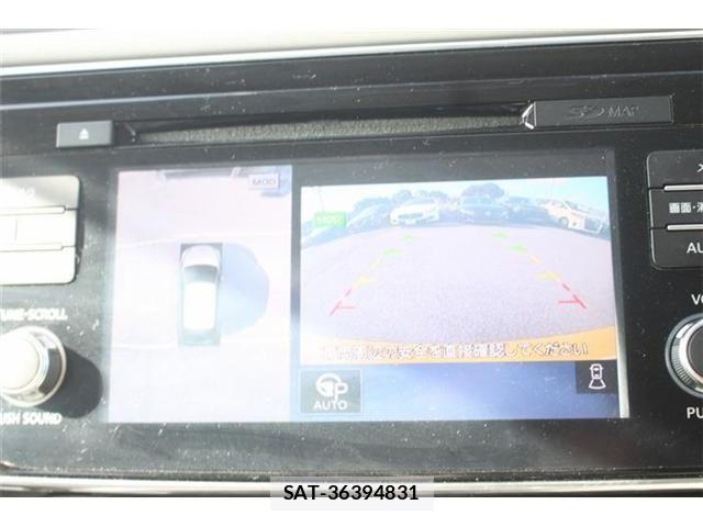 Nissan LEAF 2018-06 7962337-4