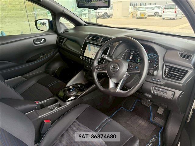 Nissan LEAF 2021-02 7962335-12