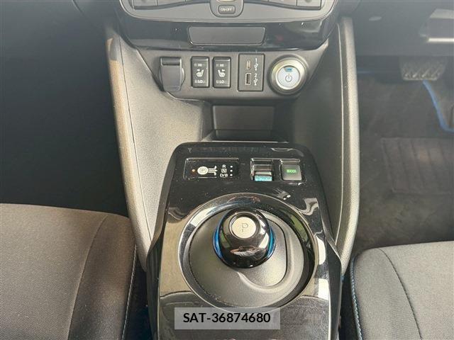 Nissan LEAF 2021-02 7962335-25