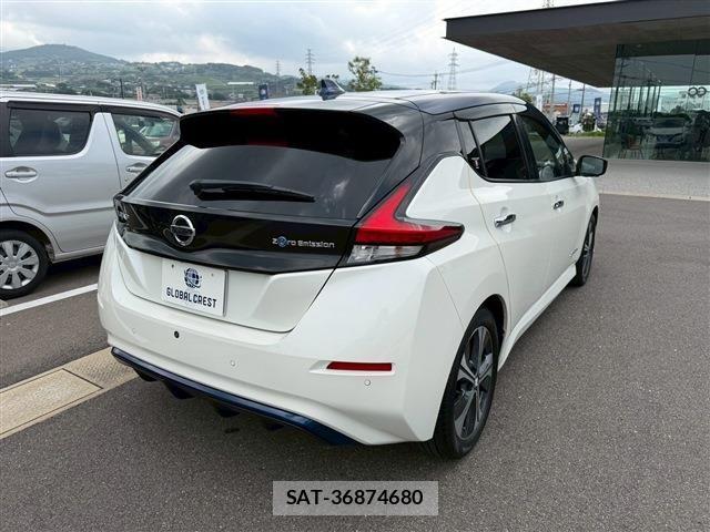 Nissan LEAF 2021-02 7962335-5