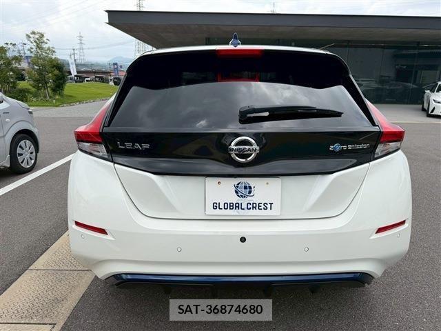 Nissan LEAF 2021-02 7962335-6