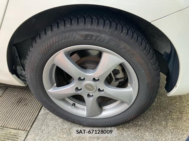 Nissan LEAF 2015-07 7962339-10