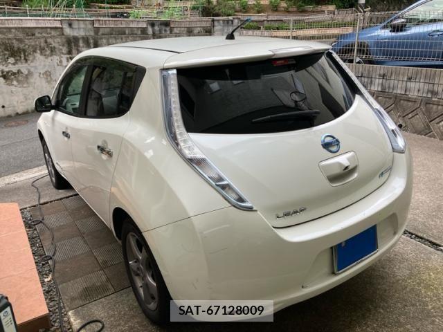 Nissan LEAF 2015-07 7962339-2