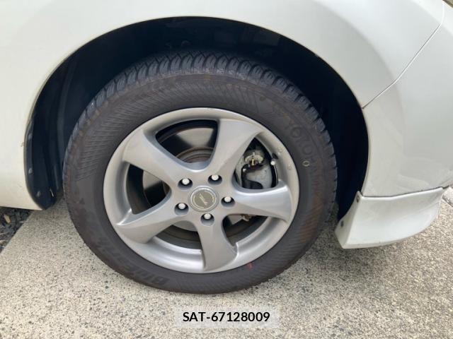 Nissan LEAF 2015-07 7962339-8