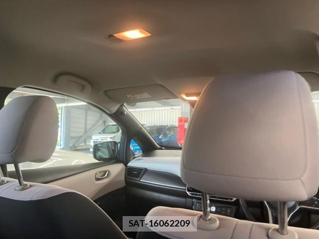 Nissan LEAF 2022-06 7979700-9