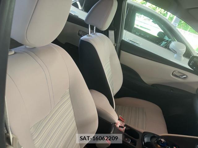 Nissan LEAF 2022-06 7979700-6