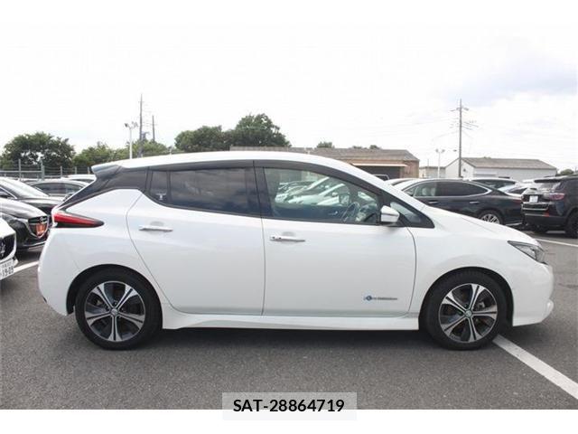 Nissan LEAF 2019-01 7979703-10