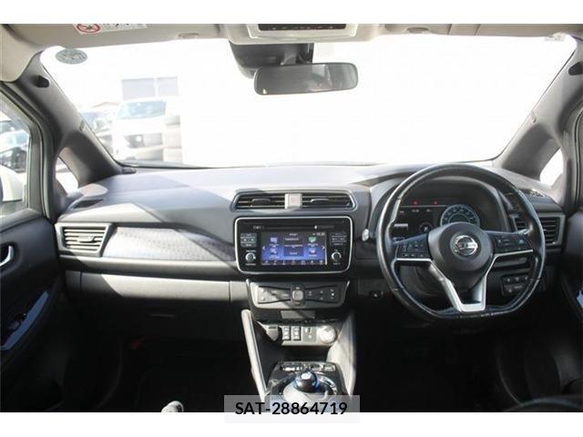 Nissan LEAF 2019-01 7979703-27