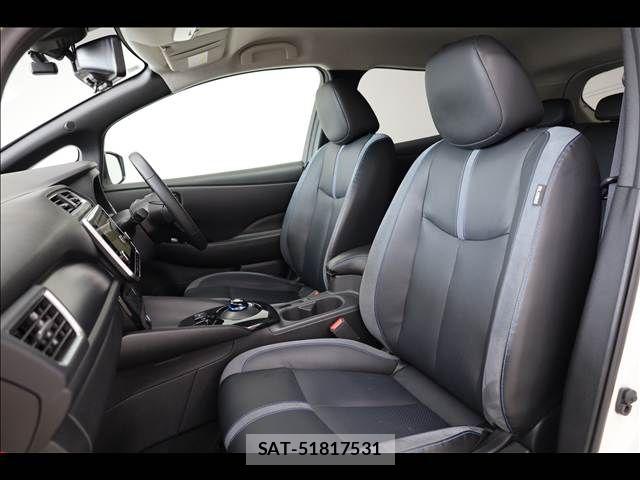 Nissan LEAF 2022-01 7979702-17