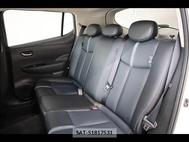 Nissan LEAF 2022-01 7979702-18