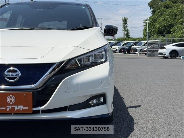 Nissan LEAF 2019-06 7979699-12