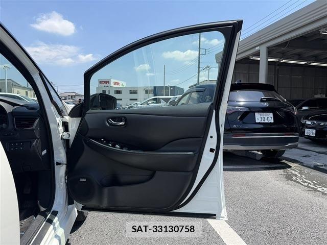 Nissan LEAF 2019-06 7979699-22