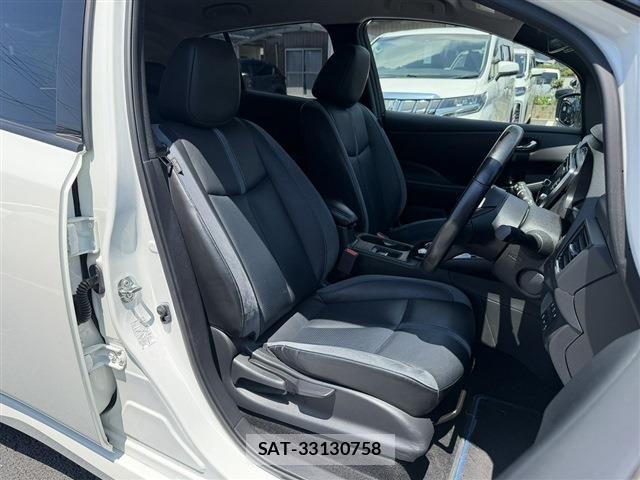 Nissan LEAF 2019-06 7979699-24