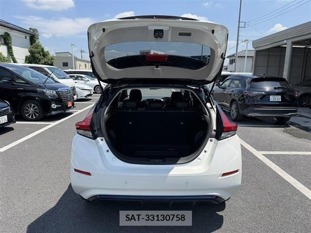 Nissan LEAF 2019-06 7979699-28