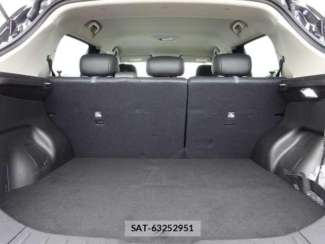 Nissan LEAF 2019-07 8036335-10
