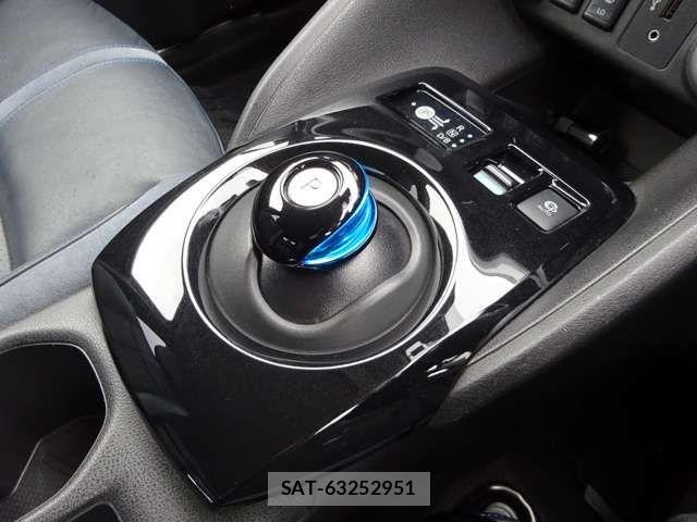 Nissan LEAF 2019-07 8036335-17