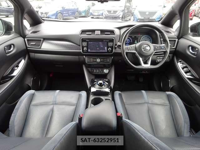 Nissan LEAF 2019-07 8036335-3