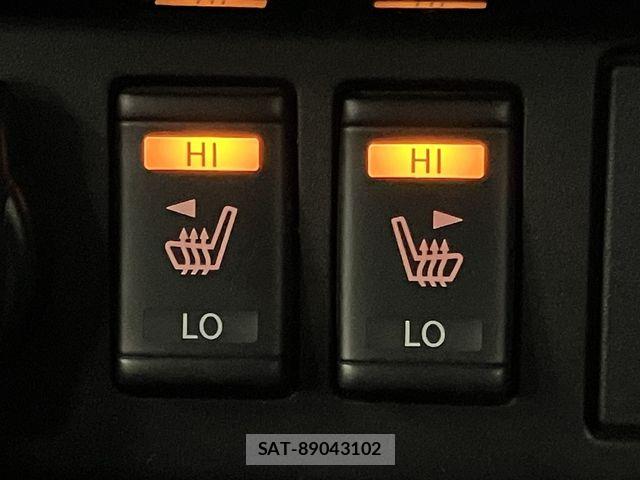Nissan LEAF 2022-07 8036333-13