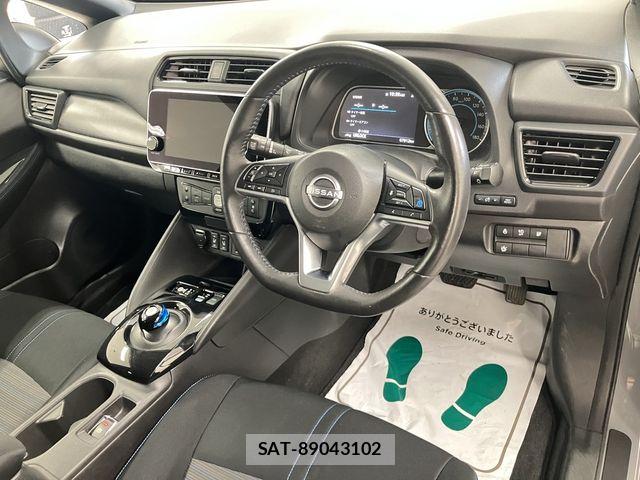 Nissan LEAF 2022-07 8036333-16