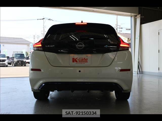 Nissan LEAF 2022-02 8036324-18