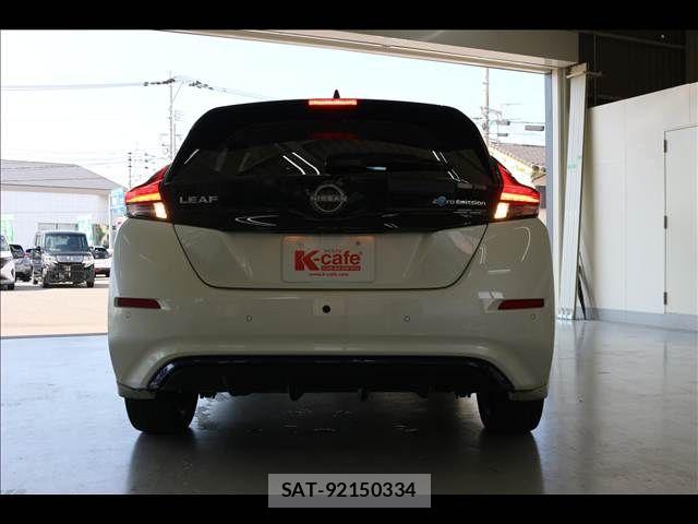 Nissan LEAF 2022-02 8036324-19