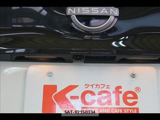 Nissan LEAF 2022-02 8036324-27