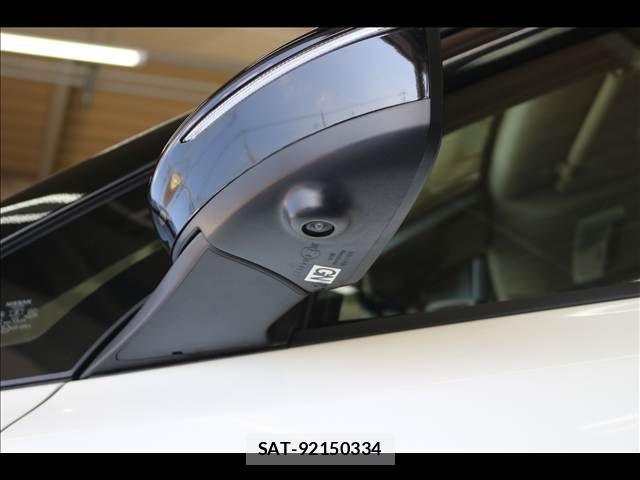 Nissan LEAF 2022-02 8036324-28