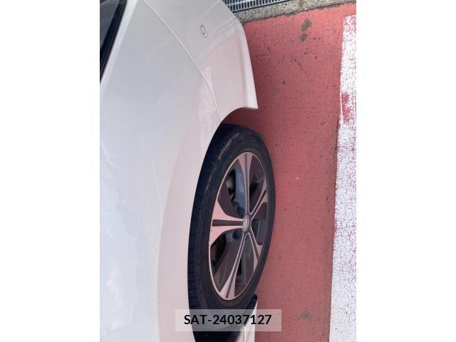 Nissan LEAF 2017-12 8036338-2