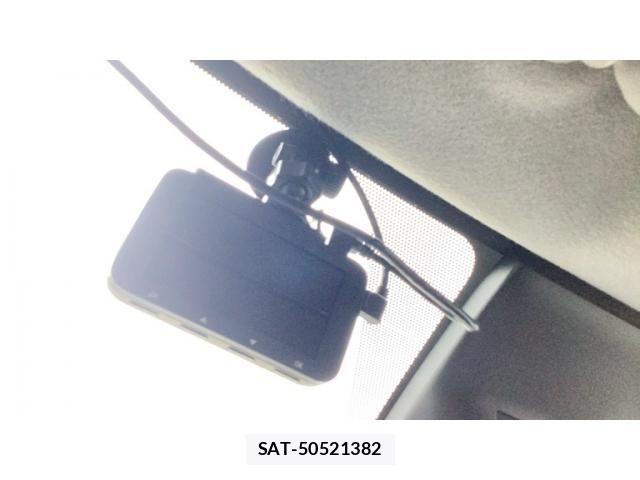 Nissan LEAF 2017-10 8036339-13