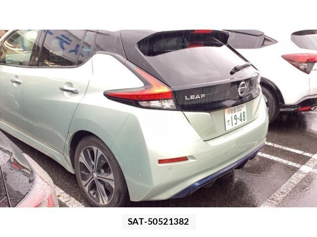 Nissan LEAF 2017-10 8036339-1