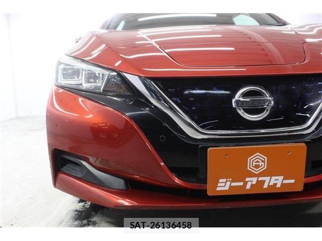 Nissan LEAF 2018-09 8036337-10