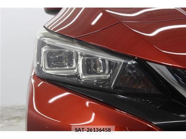 Nissan LEAF 2018-09 8036337-11