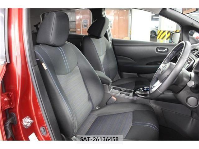 Nissan LEAF 2018-09 8036337-24
