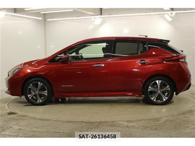 Nissan LEAF 2018-09 8036337-7