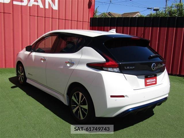 Nissan LEAF 2021-02 8036334-1