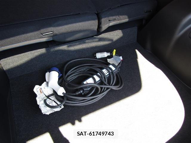 Nissan LEAF 2021-02 8036334-20