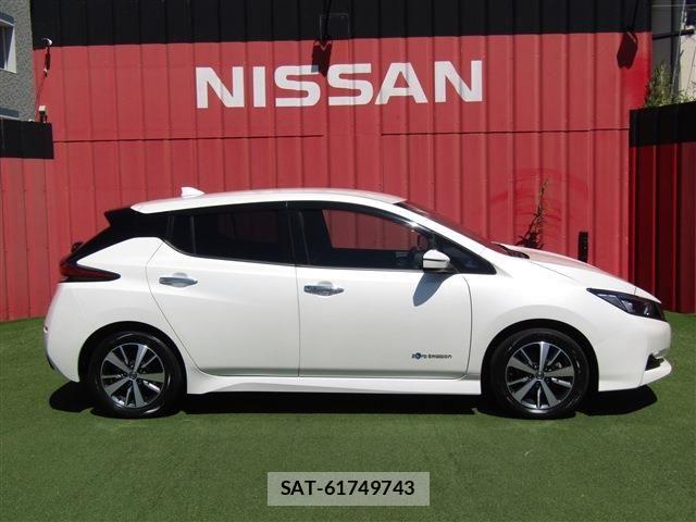 Nissan LEAF 2021-02 8036334-23