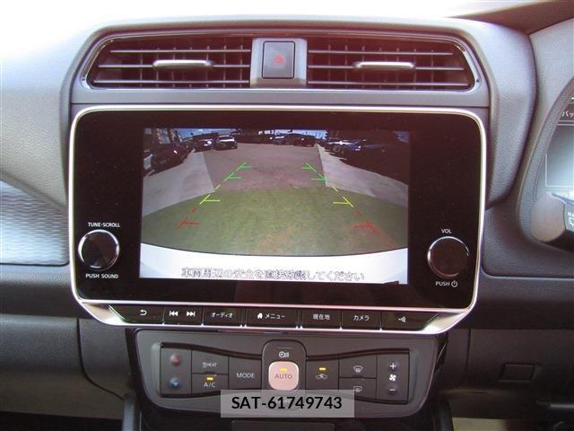 Nissan LEAF 2021-02 8036334-3