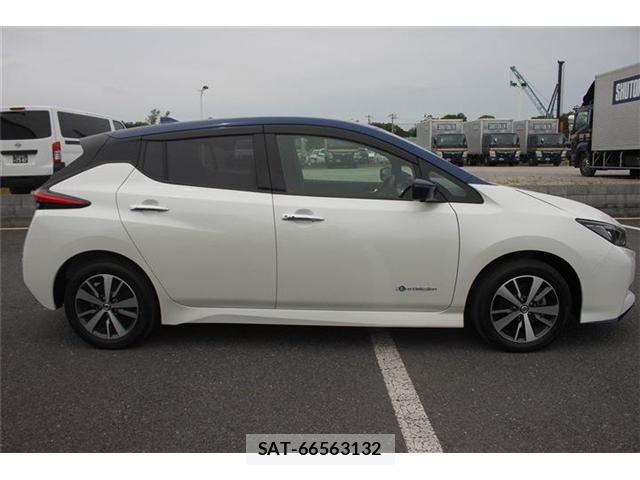 Nissan LEAF 2021-04 8036321-13