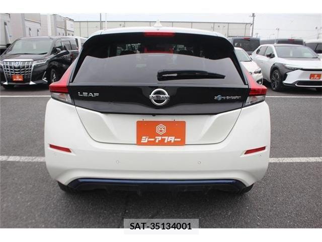 Nissan LEAF 2021-06 8036332-12