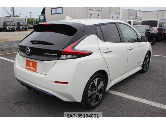 Nissan LEAF 2021-06 8036332-13