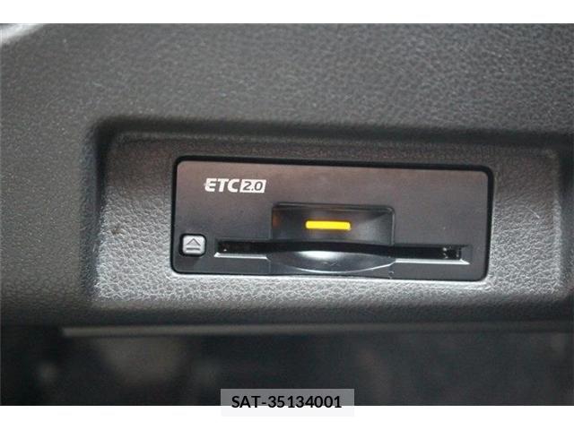 Nissan LEAF 2021-06 8036332-6